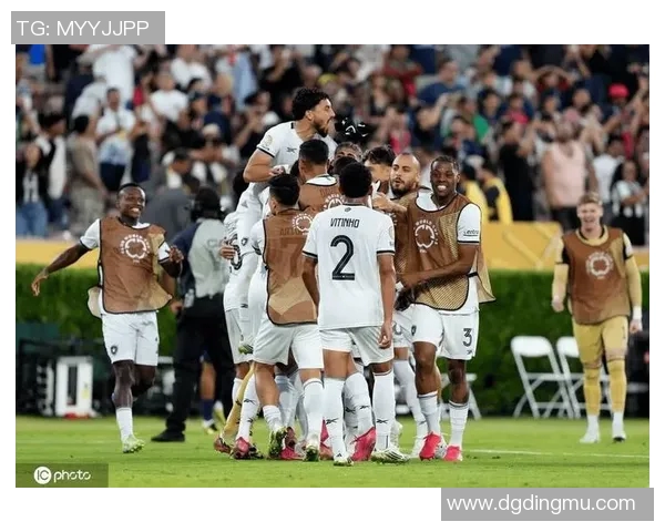 南美解放者杯皇家科恰班巴主场大胜